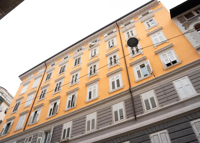 Enjoy In The Center Apartment